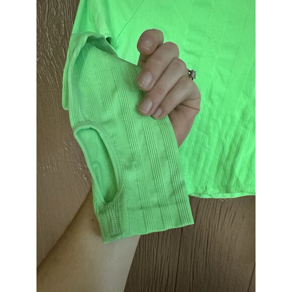 Free People Lime Green FP MOVEMENT Offside Layer Base Crop Top Stretch NWOT M/L - Picture 2 of 5